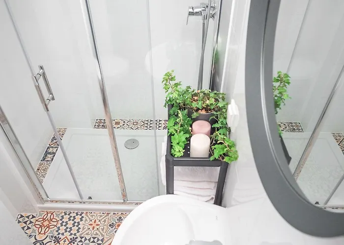 Apartment Tower Street