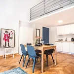 Tower Street Apartman *